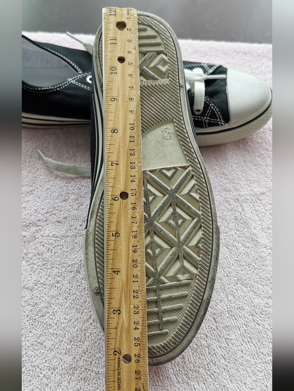 Classic Black Canvas Low-Top Sneakers with White Trim - Picture 4 of 4